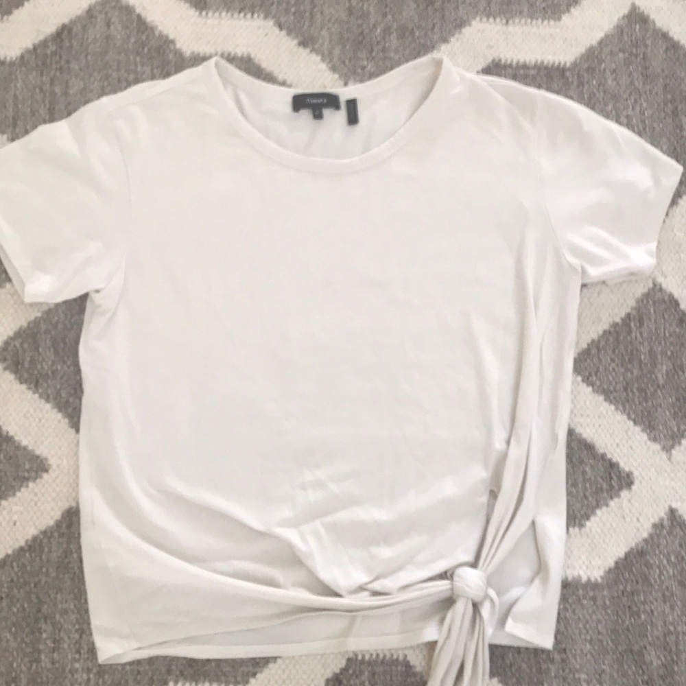 Theory ivory tee with tie bottom size medium